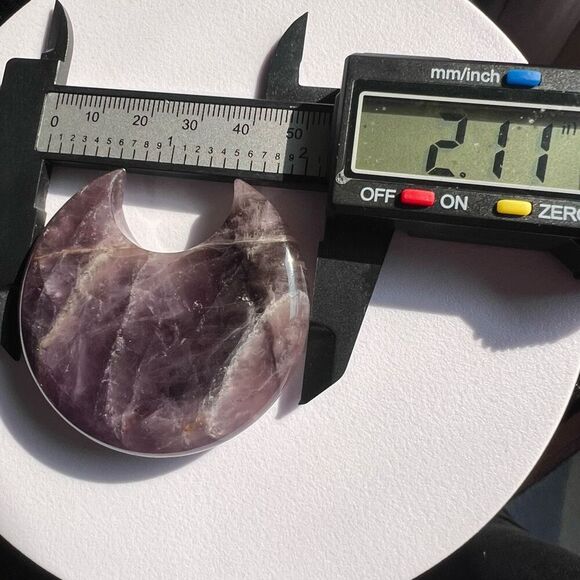 Amethyst Crystal Crescent Moon Carving Meditation Stone - Picture 9 of 10